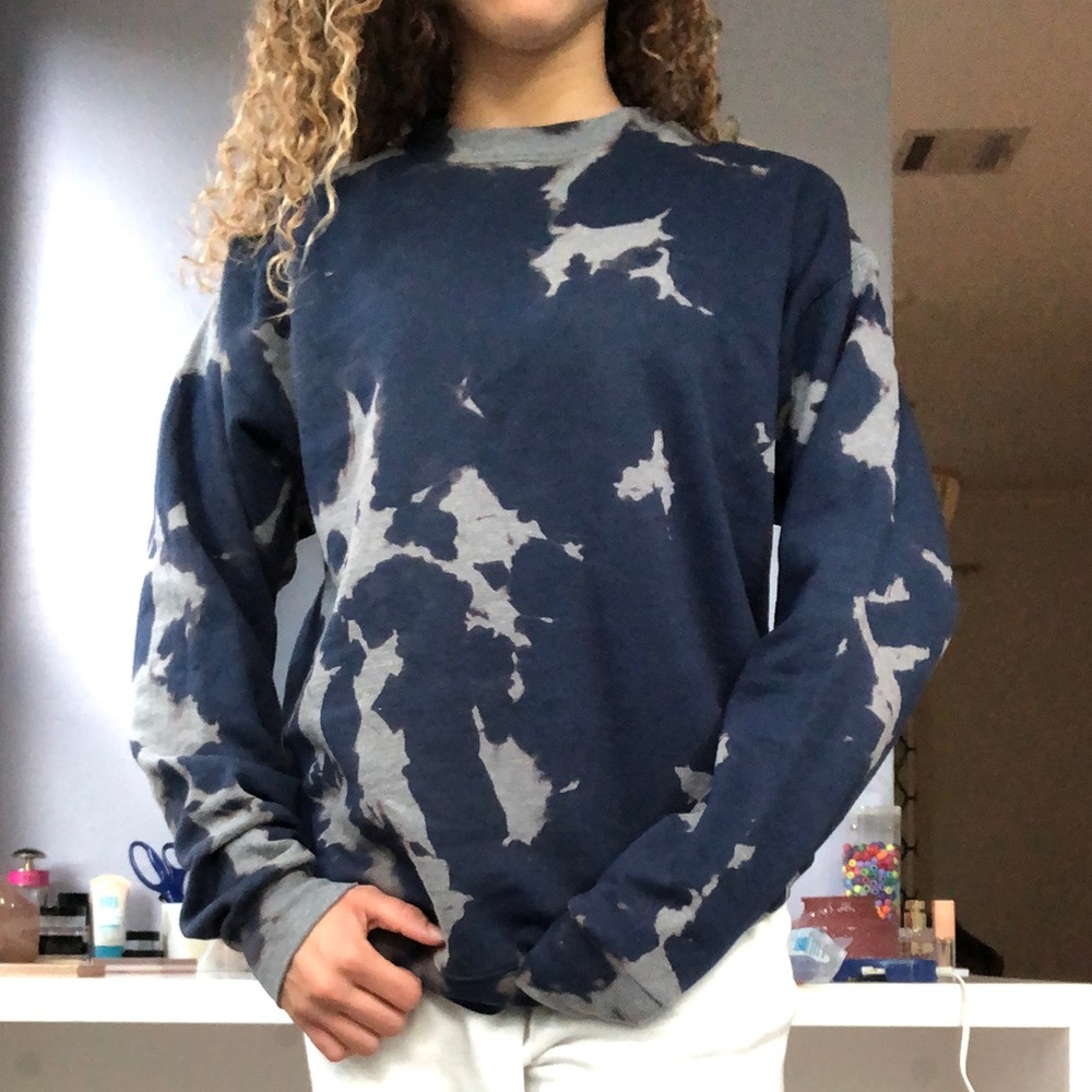 Oversized Bleach Tie Dye Sweatshirt